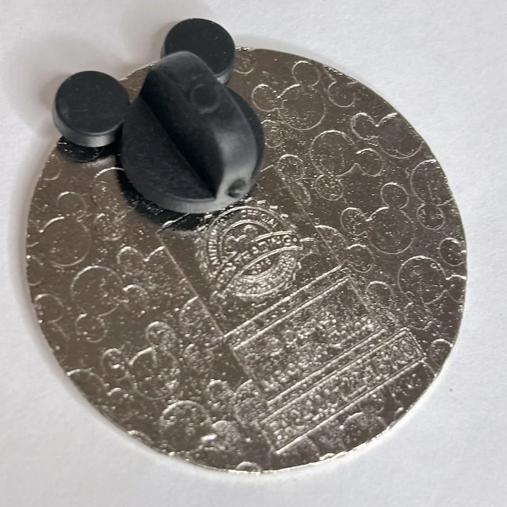 Disney Parks Trading Pin Mickey Mouse Head Circle Red Silver